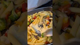 White sauce pasta 🍝 #ytshorts #yt #shortvideo #shorts #india #viral #food #subscribe #tasty #asmr