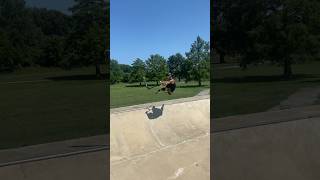 Insane Kickless BriFlip😱 #scooterstunts #scootertricks #skatepark #scoot