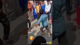 ईश छोटे लड़के के डांस के सामने बड़े डांसर भी कम है funny dance