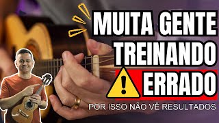 TREINOS ERRADOS NO CAVAQUINHO IMPEDEM OS RESULTADOS | PROFESSOR DANIEL MARTINS @escoladecavaco