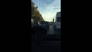 Читатель прислал видео с двумя столкнувшимися автобусами в Арбекове