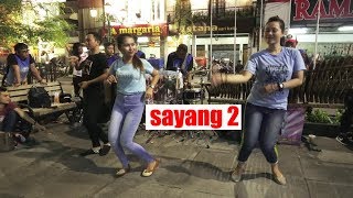 HAI COWOK !!! BOLEH IKUT JOGET KOK / ANGKLUNG RAJAWALI MALIOBORO / PENGAMEN YOGYA