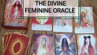 The Divine Feminine Oracle (by Megan Watterson) ~ Unboxing + Flipthrough + First Impression