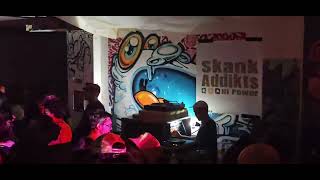 Von D - She Solid (Nazamba) / She Dub (3/6) Live Auberg In Dub #14 Paris 20240525 230153 HD