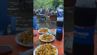 Picnic at Shahdara 🧺  #shahdara #picnic #islamabad #ytshorts #foodshorts #waterfall