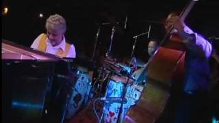 Monty Alexander - Two Bass Hit