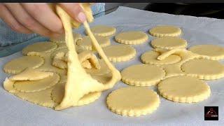 Once You Make This Cookies Your Kids Will Ask For It Everyday / Easy Nutella Filled Cookies