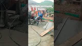 Vaciado Pavimento Rígido #shorts #viral #reels #ingenieria #video