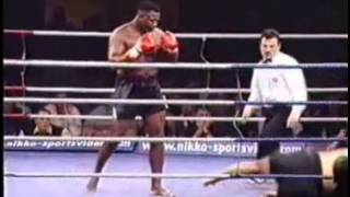 Kick Boxer Breaks Leg