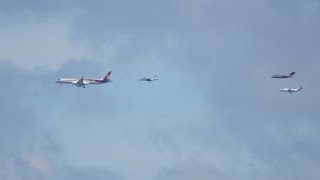 着陸直前の初飛行MRJ (Landing MRJ)