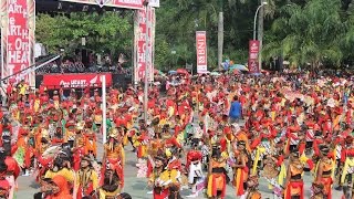 Tari Turonggoyakso Massal di Alon alon Trenggalek