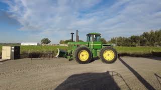 1981 or 1982 John Deere 8640 4WD Tractor w/ JD 12’ Blade