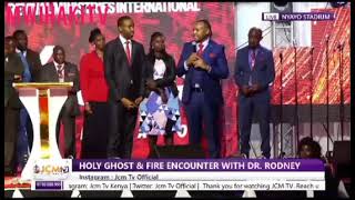 Rev Ben and Ev Lucy wangunjiri show each other love on stage