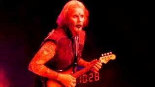 John Lowery ("John 5") guitar solo at DTE August 21, 2016 (Rob Zombie)