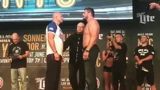 Staredown NYC : Fedor vs Mitrione