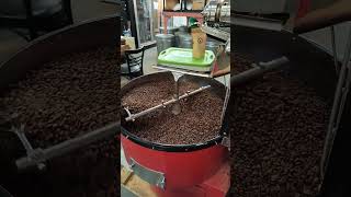 Roasting coffee beans