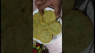 5 मिनट में बनाए सुबह का हल्का फुल्का नाश्ता #recipe #quicknasta #food #shorts #shortvideo