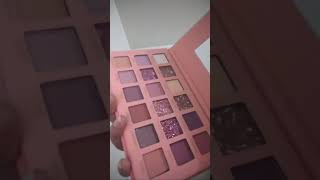 #unboxing #nude eyeshadow palate #beauty bloggers shop now on Instagram Shop @Kutelifestyle 🛒