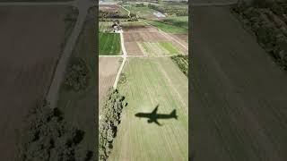 Two Pilots landing #aeroplane #airplane