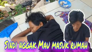 Sindy nggak mau masuk rumah #gangguanjiwa #kejiwaan #depresi #setres #bipolar #oranggila