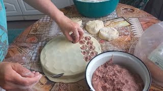 СЬОГОДНІ РАЗОМ З ВАМИ 👩‍🍳ГОТУЮ СНІДАНОК. ПЕЛЬМЕНІ👍.