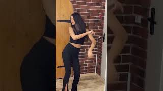 Shu Qizzi Ismini Bilasilami😍🫰#video #shorts #tiktok #trend #short #qizlar #chiroyli #shortvideo#rek