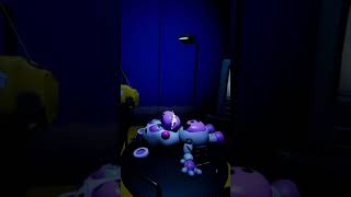 That does not look like a claw machine injury 😅 #fnaf #vr #gaming #foryou #shorts