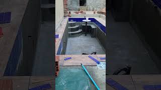 atualização sobre a piscina, como está até o momento.