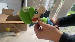 Luigi plush unboxing