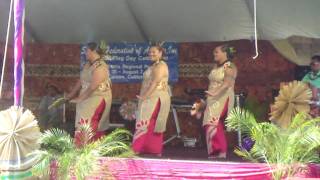 Tama'ita'i Dancing Group [.Tupulaga O Samoa.] under the leadership of Kuegi Toilolo