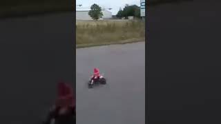 Cross Anderson vidéo de 7 ans