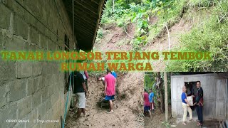 Tanah Longsor Menimpa Tembok Warga Akibat di Guyur Hujan