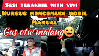 Sesi terakhir kursus mobil With Vivi