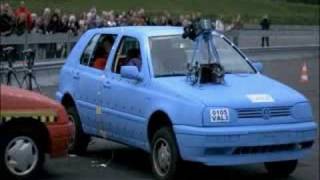 Ford Escort vs VW Golf MK III Dekra Crash Test.avi