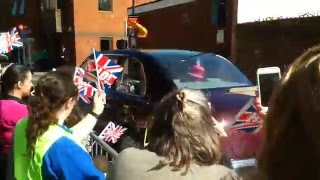 #queenat90 arrives at windsor post office pretty in pink