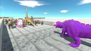 Trying to escape from Purple Gorosaurus - Animal Revolt Battle Simulator