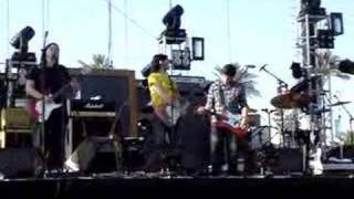 The Breeders "Pacer" @ Coachella 2008