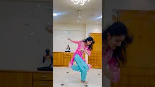 Chham Chham dance cover | Simple step choreography by Nishkruti