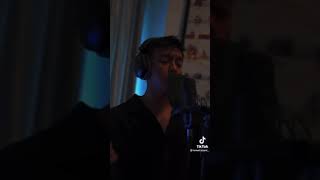 Under The Influence - Chris Brown ( Cover Ismail Izzani )