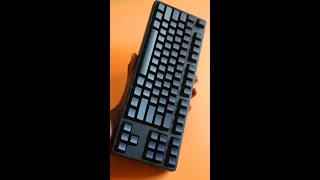 This Keyboard Has Black Panther Vibes!