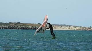 Yamba NSW Whiting Beach wingfoiling windfoiling with some traveling friends