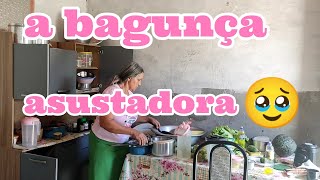 COZINHA BAGUNÇADA ARRUMEI FIZ ALMOÇO +SUCO DE MARACUJÁ DO MATO 👏😱