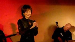 Pam Tillis - 'Detroit City' (Live in Ireland April 2009)