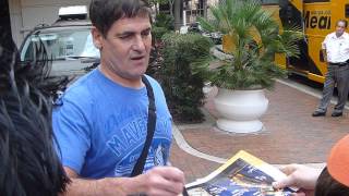 Mark Cuban, Dallas Mavericks owner and Shark Tank investor, signing autographs - TopSignatures.com