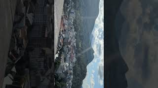 Dentro del castillo de pirineos en Lourdes Francia (1)