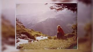 Young Sabiene in Switzerland - CREEK WATER SOUNDS || blossomlikearose-Loving herbs & tea & spices