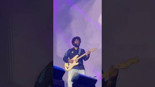 Arijit Singh Live - O Bedardeya🔥 | Singapore Concert