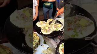 Uttapam kaise banta hai😋🤔। #making #streetfood  #shortsvideo