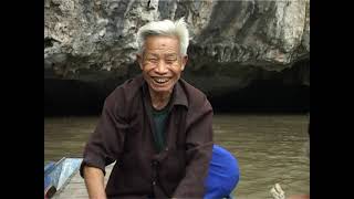 Wonderful underground boat trip in Vietnam -  the natural wonder of Tam Coc