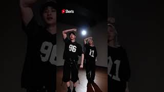 They finally made the choreo easy for us🫠🫠🫠 #kpop #skz #straykids #ate #chkchkboom #stay #viral